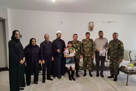 وظیفه ما پاسداشت یاد شهدا و خدمت‌رسانی به خانواده‌ آنها است