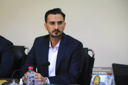 بهسازی پل‌های عابر پیاده اصفهان در آستانه بازگشایی مدارس