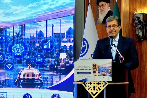 استاندار اصفهان: تحول در گردشگری بدون هوش مصنوعی امکان‌پذیر نیست