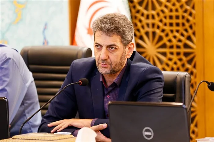 بحران آب و انرژی با شعار و همایش حل نمی‌شود