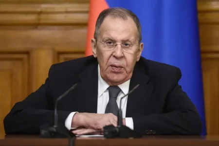 Lavrov to visit Tehran on Monday for talks with Araghchi