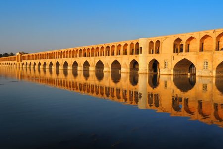 ۱۸ مهر، روز زاینده‌رود؛ از شکوه گذشته تا بحران امروز
