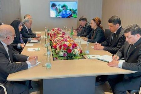 Iran, Turkmenistan emphasize expansion of parliamentary, economic cooperation