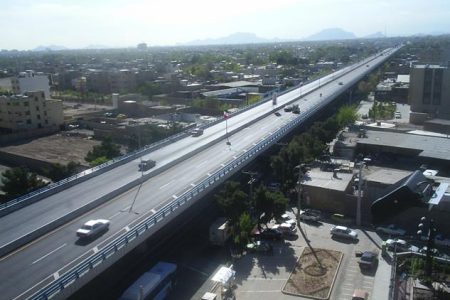ممنوعیت تردد خودروهای حامل مواد خطرناک از روی پل امام خمینی اصفهان